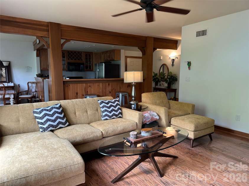 222 Creekside Way, Burnsville, NC 28714.  MLS# CAR4393294, YatesRealty ID 3423. 