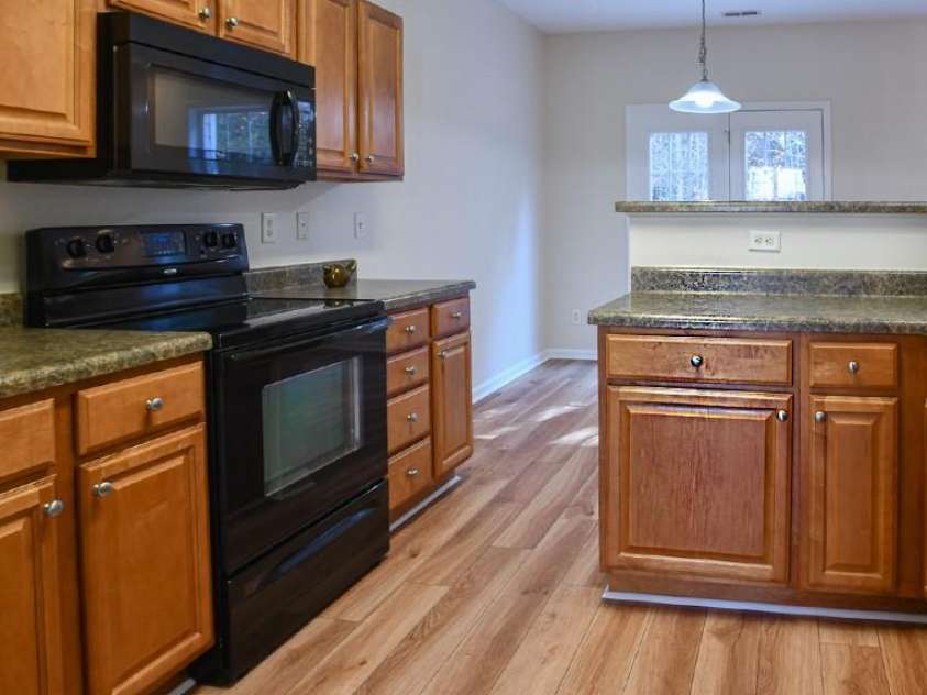 28 Stone River Drive, Asheville, NC 28804.  MLS# CAR4320915, YatesRealty ID 3423. 