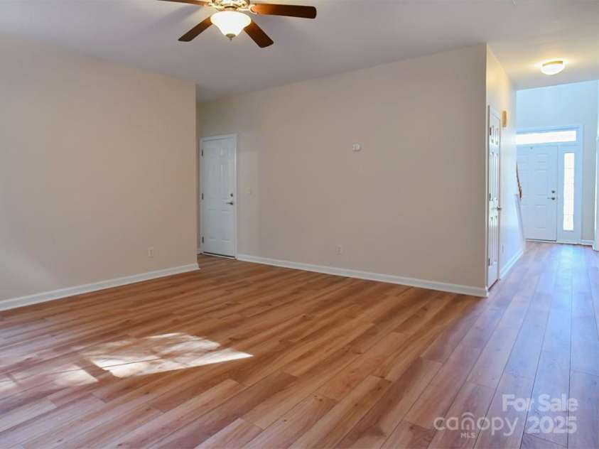 28 Stone River Drive, Asheville, NC 28804.  MLS# CAR4320915, YatesRealty ID 3423. 