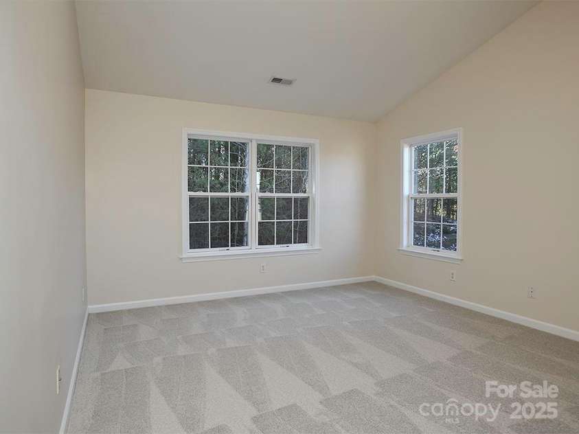 28 Stone River Drive, Asheville, NC 28804.  MLS# CAR4320915, YatesRealty ID 3423. 