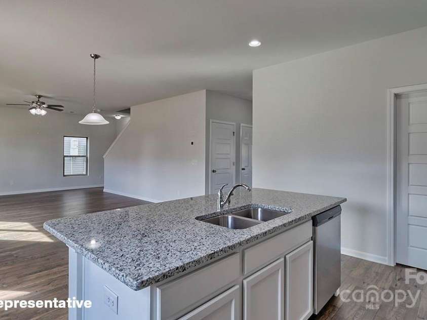 812 Candy Drive, Statesville, NC 28677.  MLS# CAR4239106, YatesRealty ID 3423. 