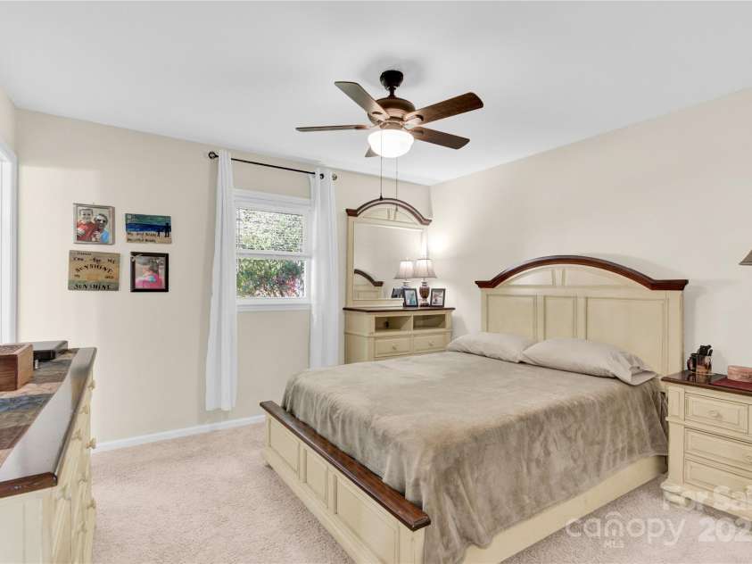 159 Bowman Road, Statesville, NC 28625.  MLS# CAR4286447, YatesRealty ID 34230. 