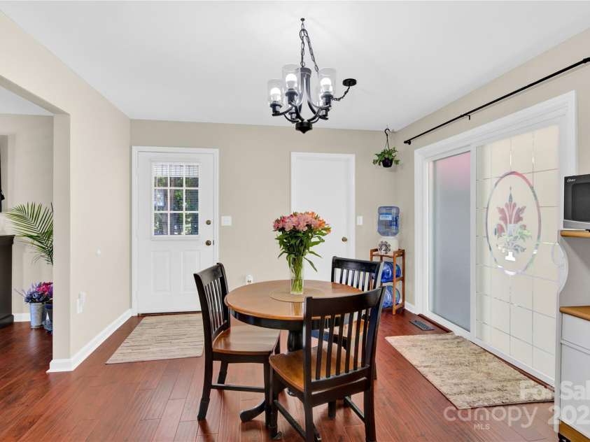 159 Bowman Road, Statesville, NC 28625.  MLS# CAR4286447, YatesRealty ID 34230. 