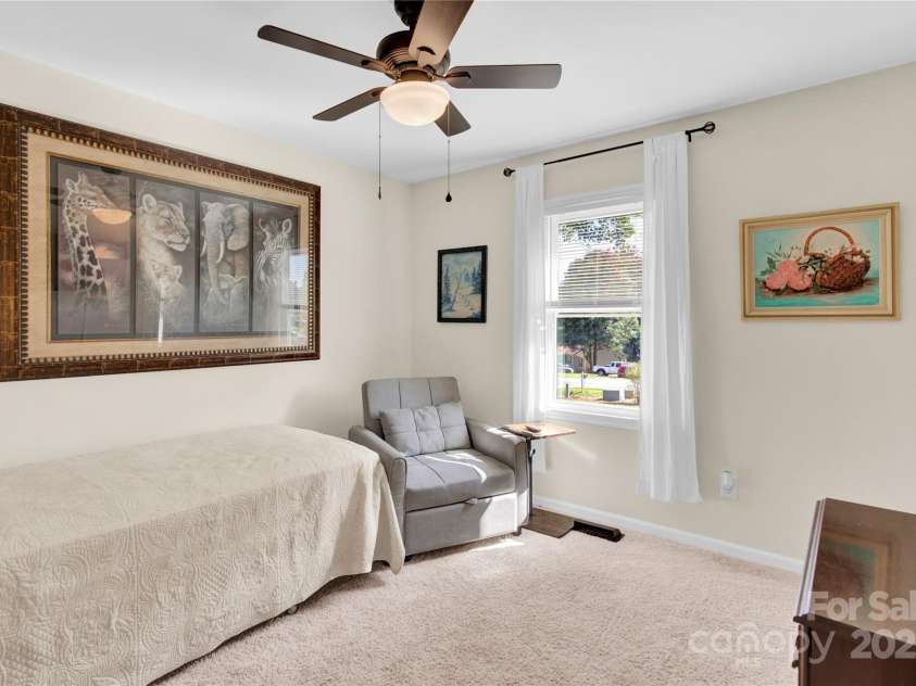159 Bowman Road, Statesville, NC 28625.  MLS# CAR4286447, YatesRealty ID 34230. 