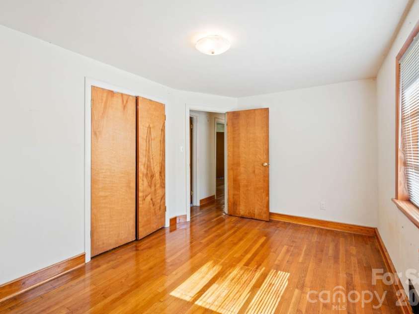 811 Katherine Avenue, Kings Mountain, NC 28086.  MLS# CAR4399194, YatesRealty ID 34231. Bedroom 3 view 2