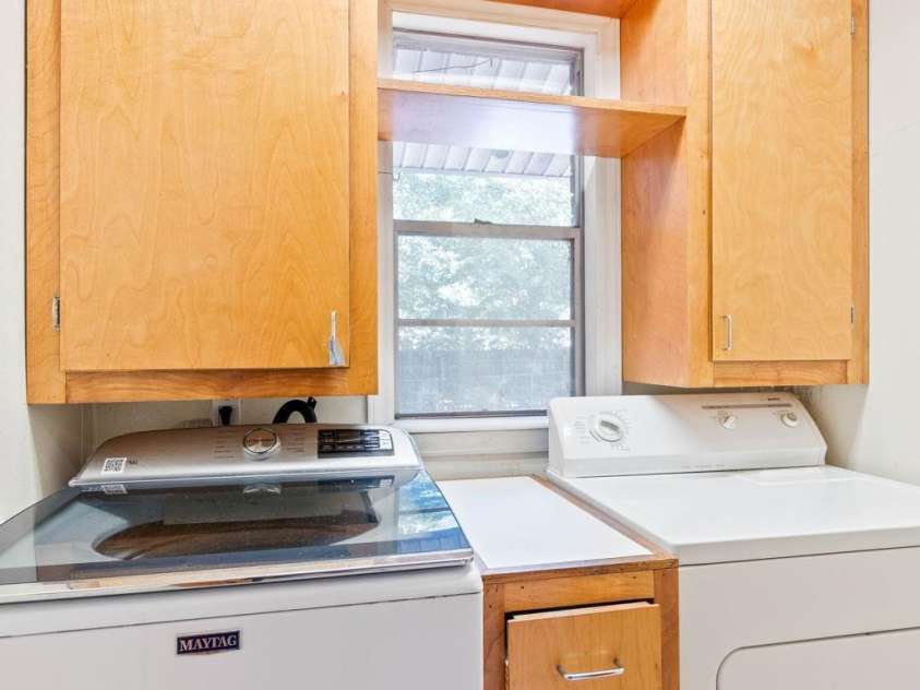 811 Katherine Avenue, Kings Mountain, NC 28086.  MLS# CAR4399194, YatesRealty ID 34231. Laundry in den