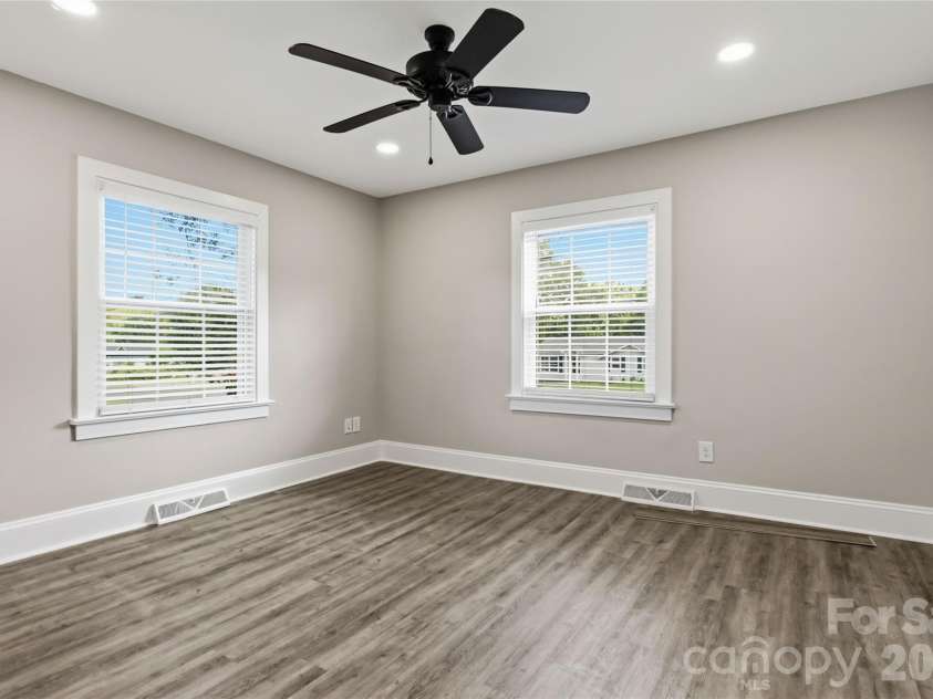 201 Elm Street, Wingate, NC 28174.  MLS# CAR4398796, YatesRealty ID 34232. 