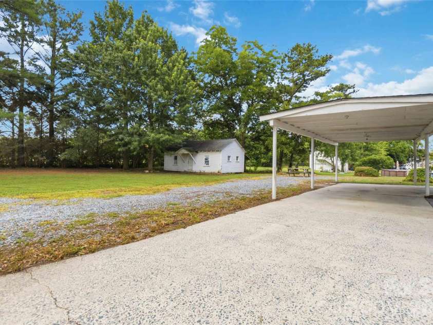 201 Elm Street, Wingate, NC 28174.  MLS# CAR4398796, YatesRealty ID 34232. 