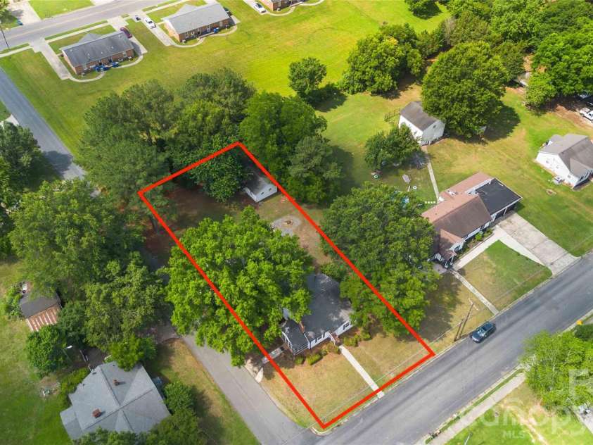 201 Elm Street, Wingate, NC 28174.  MLS# CAR4398796, YatesRealty ID 34232. 