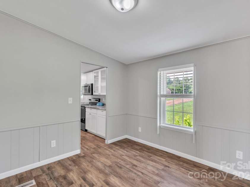 599 Scotts Creek Road, Statesville, NC 28625.  MLS# CAR4276990, YatesRealty ID 34233. 