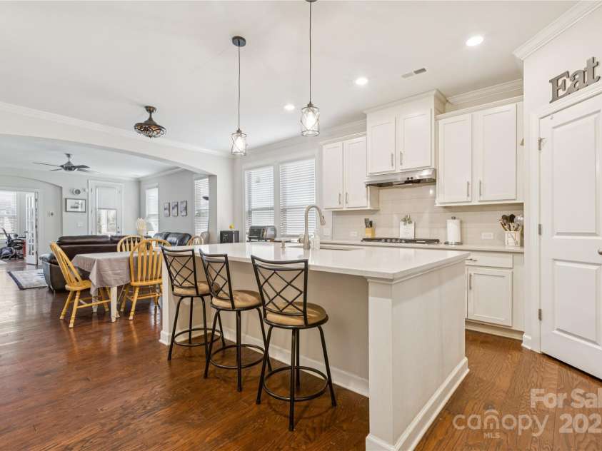 6055 Drave Lane, Fort Mill, SC 29715.  MLS# CAR4283078, YatesRealty ID 34234. Kitchen