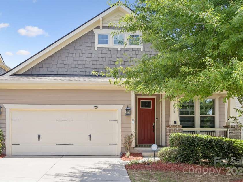 6055 Drave Lane, Fort Mill, SC 29715.  MLS# CAR4283078, YatesRealty ID 34234. Welcome to 6055 Drave Lane!
