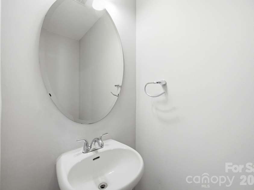 6123 Dane Drive, Dallas, NC 28034.  MLS# CAR4388464, YatesRealty ID 34234. 