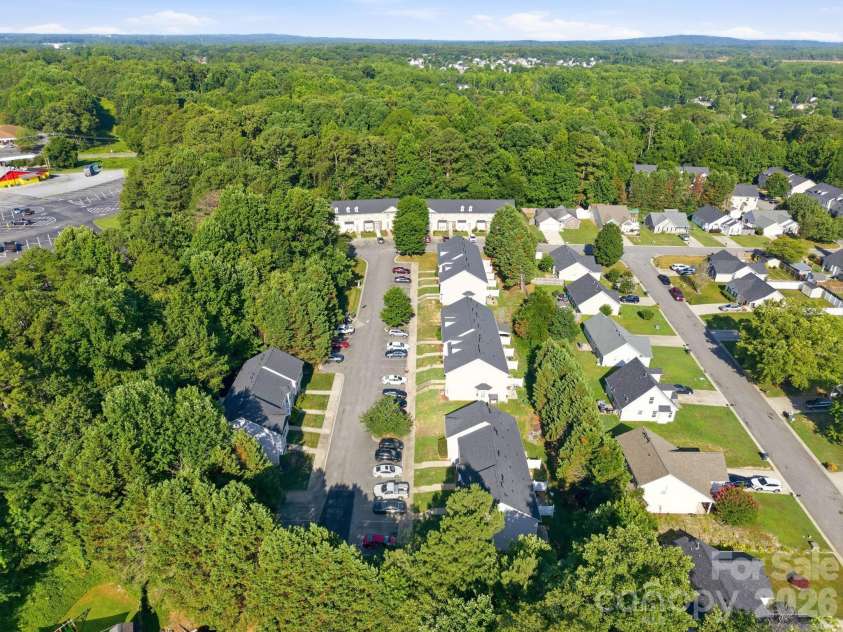 6123 Dane Drive, Dallas, NC 28034.  MLS# CAR4388464, YatesRealty ID 34234. 