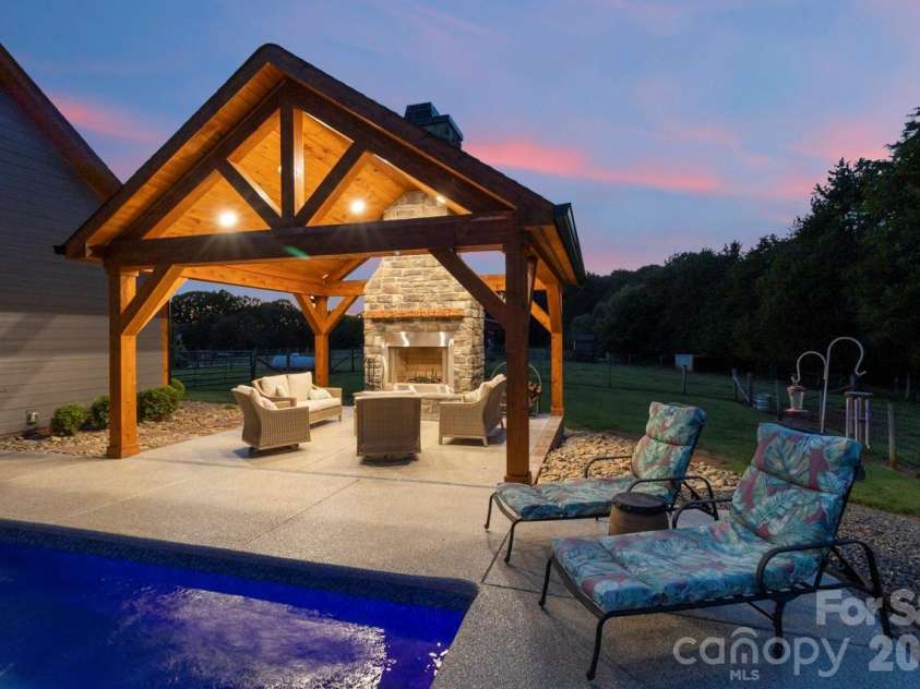 178 Key Farmstead Lane, Lincolnton, NC 28092.  MLS# CAR4398669, YatesRealty ID 34235. 