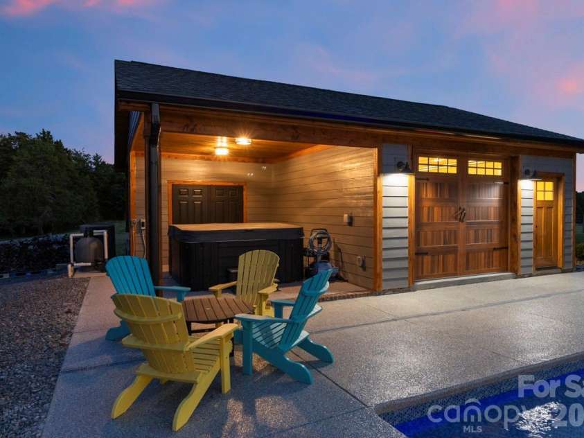 178 Key Farmstead Lane, Lincolnton, NC 28092.  MLS# CAR4398669, YatesRealty ID 34235. 