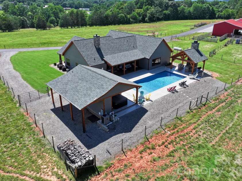 178 Key Farmstead Lane, Lincolnton, NC 28092.  MLS# CAR4398669, YatesRealty ID 34235. 