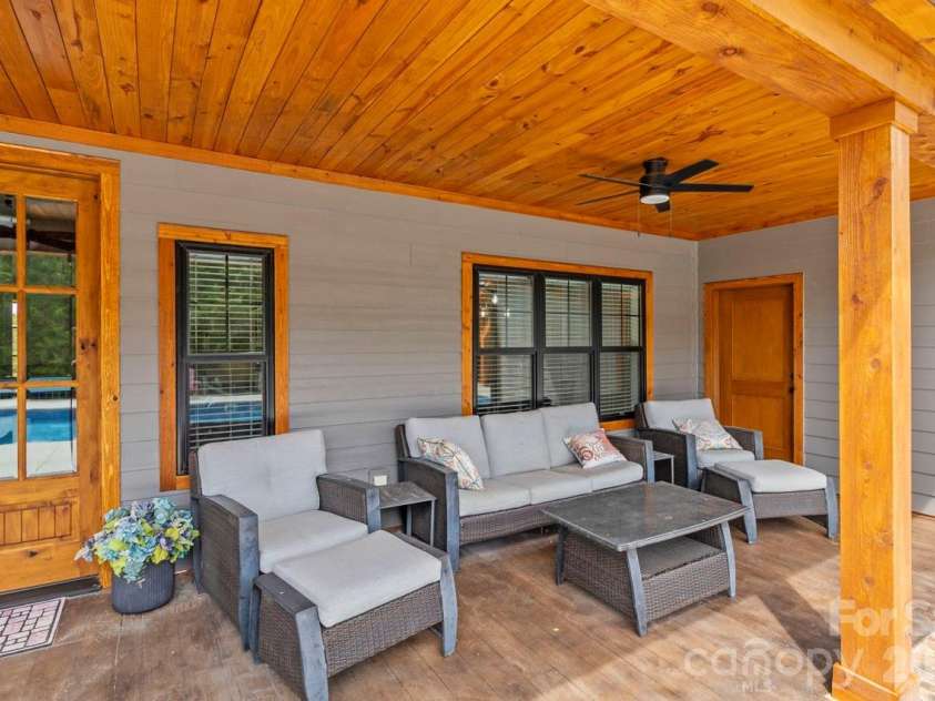 178 Key Farmstead Lane, Lincolnton, NC 28092.  MLS# CAR4398669, YatesRealty ID 34235. 