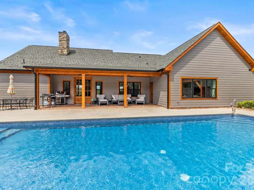 178 Key Farmstead Lane, Lincolnton, NC 28092.  MLS# CAR4398669, YatesRealty ID 34235. 