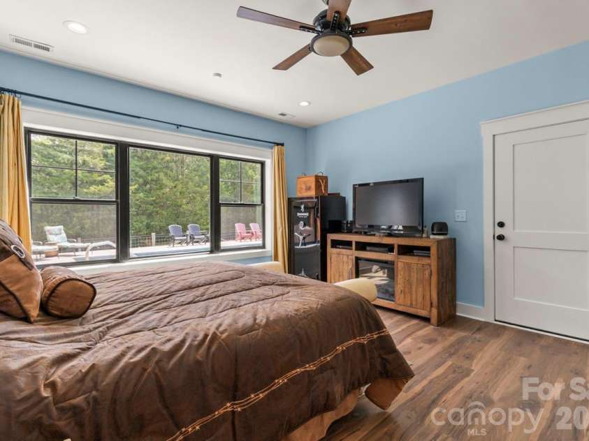 178 Key Farmstead Lane, Lincolnton, NC 28092.  MLS# CAR4398669, YatesRealty ID 34235. 