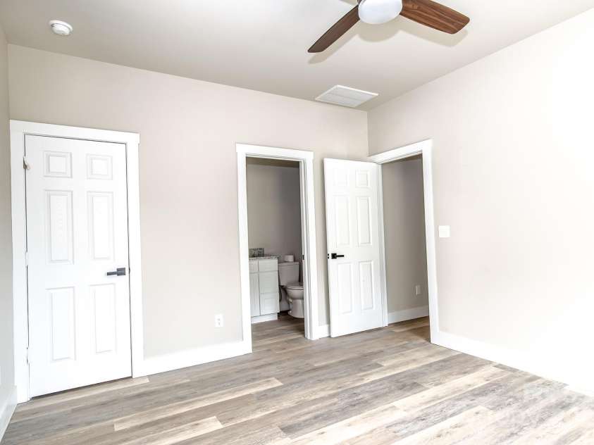 1346 39th Street, Hickory, NC 28602.  MLS# CAR4294774, YatesRealty ID 34236. 