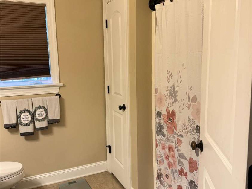 1448 Brookstone Drive, Hickory, NC 28602.  MLS# CAR4399097, YatesRealty ID 34237. 