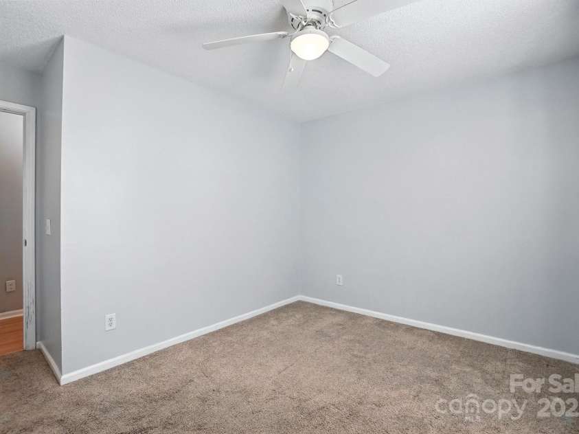 11531 Kempsford Drive, Charlotte, NC 28262.  MLS# CAR4292338, YatesRealty ID 34239. Secondary bedroom (2)