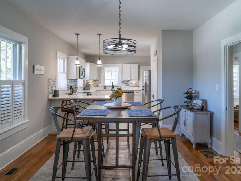 406 Lenoir Street, Morganton, NC 28655.  MLS# CAR4295449, YatesRealty ID 34240. 