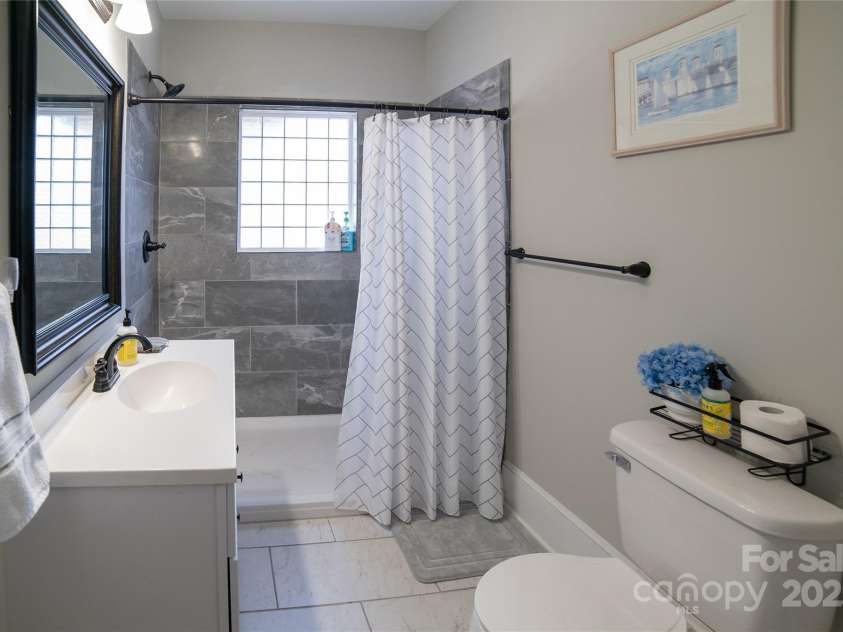 406 Lenoir Street, Morganton, NC 28655.  MLS# CAR4295449, YatesRealty ID 34240. 