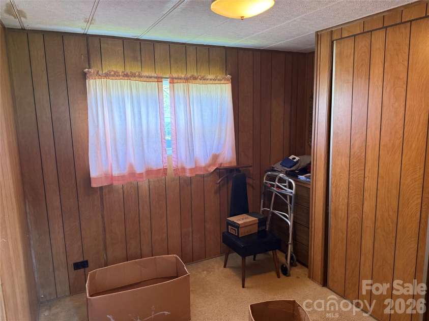 7312 Doblinway Drive, Charlotte, NC 28215.  MLS# CAR4399290, YatesRealty ID 34240. 