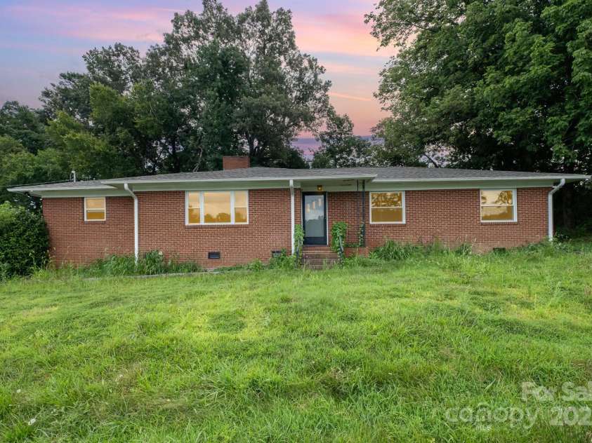 25088 NC 24/27 Highway, Albemarle, NC 28001.  MLS# CAR4282803, YatesRealty ID 34241. 