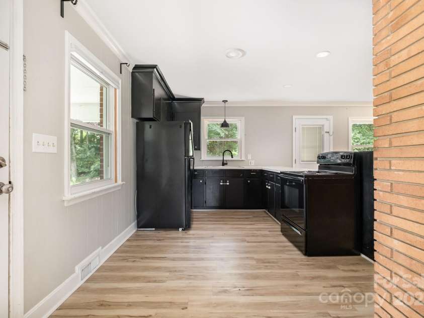 25088 NC 24/27 Highway, Albemarle, NC 28001.  MLS# CAR4282803, YatesRealty ID 34241. 