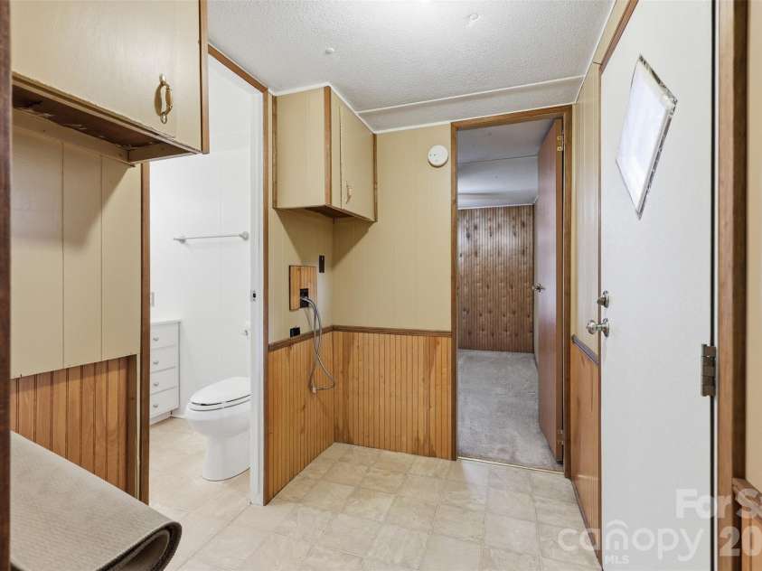 2220 Gordon Road, Rock Hill, SC 29732.  MLS# CAR4399309, YatesRealty ID 34243. 