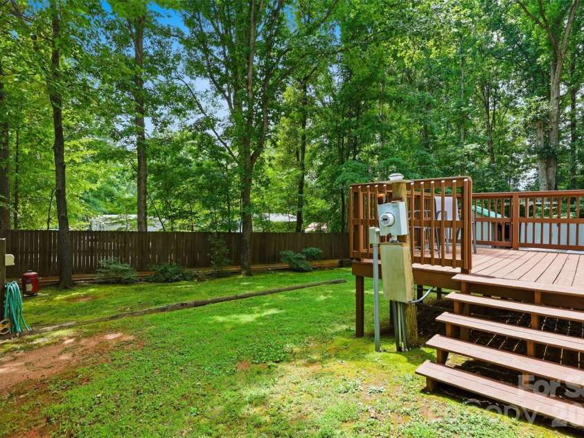 2220 Gordon Road, Rock Hill, SC 29732.  MLS# CAR4399309, YatesRealty ID 34243. 