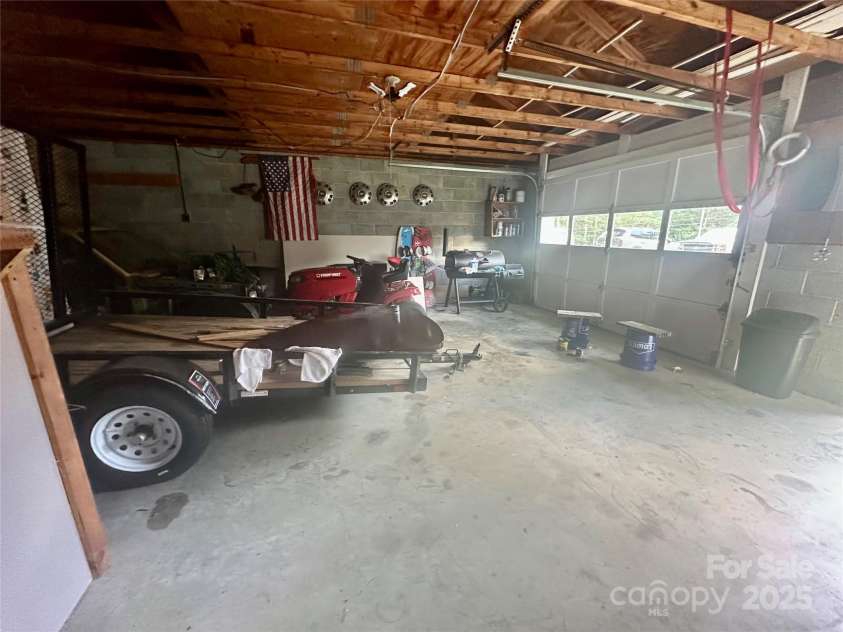 70 Cumberland Court, Concord, NC 28025.  MLS# CAR4253849, YatesRealty ID 34243. Detatched 1 Car Garage and Shop - Tons of Room for all your toys.