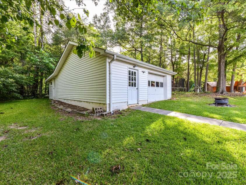 70 Cumberland Court, Concord, NC 28025.  MLS# CAR4253849, YatesRealty ID 34243. One Car Garage/Shop