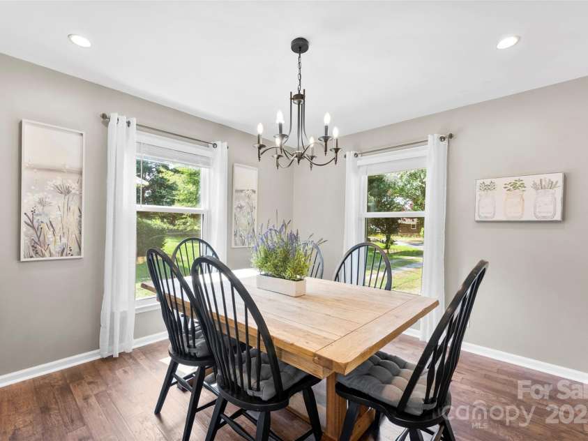 2565 Oxford Circle, Lancaster, SC 29720.  MLS# CAR4294593, YatesRealty ID 34246. 