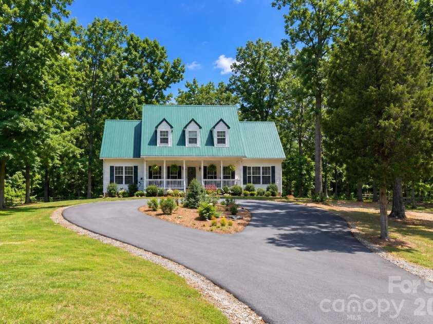 211 Marys Grove Road, Kings Mountain, NC 28086.  MLS# CAR4399254, YatesRealty ID 34247. 