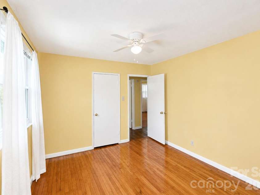 232 Hartness Road, Statesville, NC 28677.  MLS# CAR4398892, YatesRealty ID 34249. 