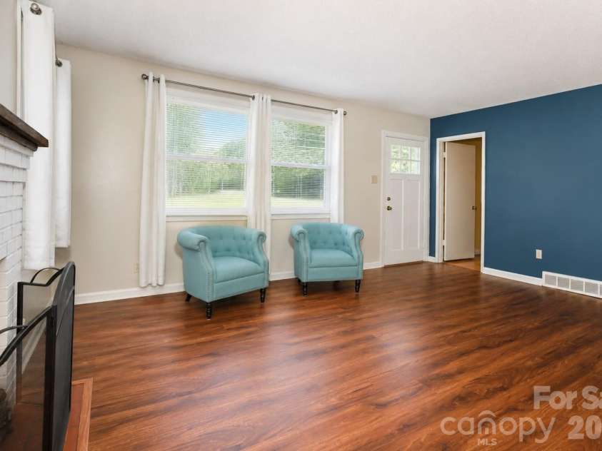 232 Hartness Road, Statesville, NC 28677.  MLS# CAR4398892, YatesRealty ID 34249. 