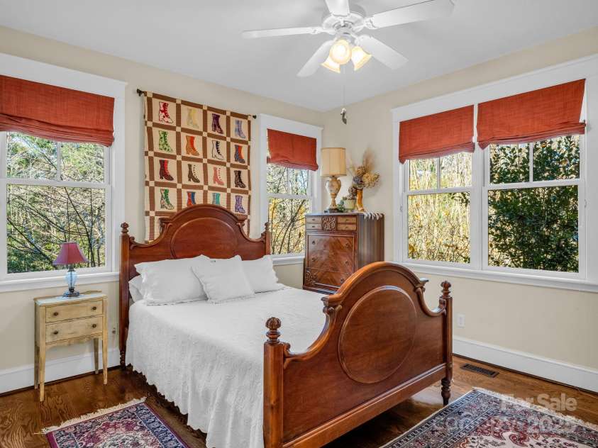 765 Higher Path, Saluda, NC 28773.  MLS# CAR4326175, YatesRealty ID 3425. 3rd Bedroom with Full Bathroom