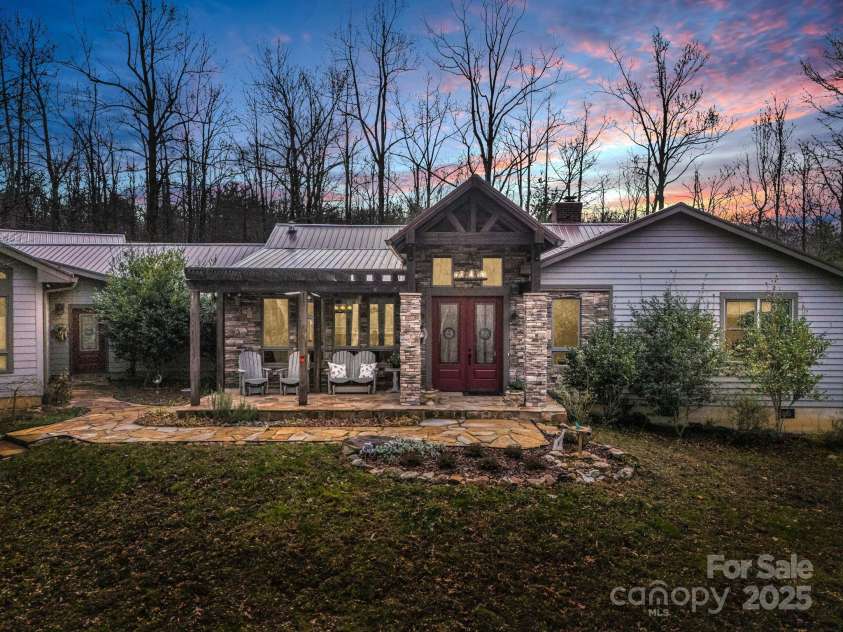 765 Higher Path, Saluda, NC 28773.  MLS# CAR4326175, YatesRealty ID 3425. 