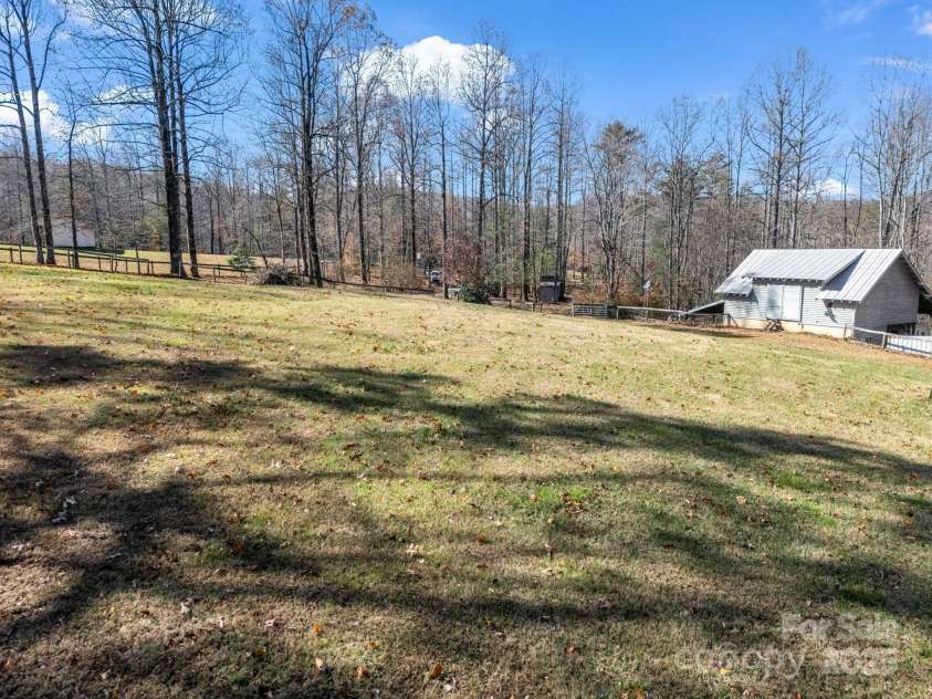 765 Higher Path, Saluda, NC 28773.  MLS# CAR4326175, YatesRealty ID 3425. 
