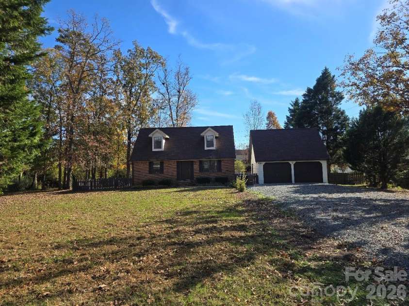 4904 West Street, Indian Trail, NC 28079.  MLS# CAR4399389, YatesRealty ID 34250. 