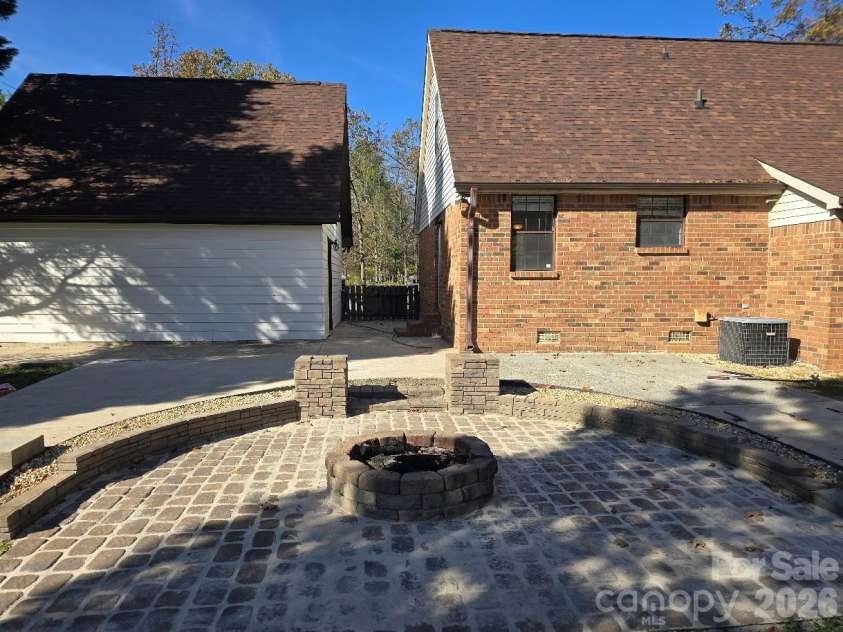4904 West Street, Indian Trail, NC 28079.  MLS# CAR4399389, YatesRealty ID 34250. 