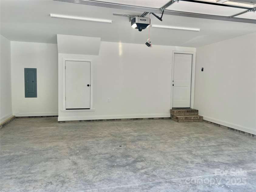 5037 Faith Road, Salisbury, NC 28146.  MLS# CAR4204735, YatesRealty ID 34251. Insulated Garage