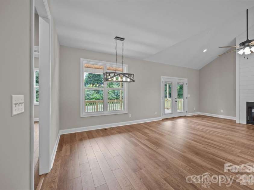 5037 Faith Road, Salisbury, NC 28146.  MLS# CAR4332559, YatesRealty ID 34251. Dining area