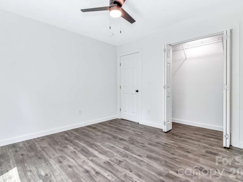 95 Short Drive, Marion, NC 28752.  MLS# CAR4379904, YatesRealty ID 34253. 