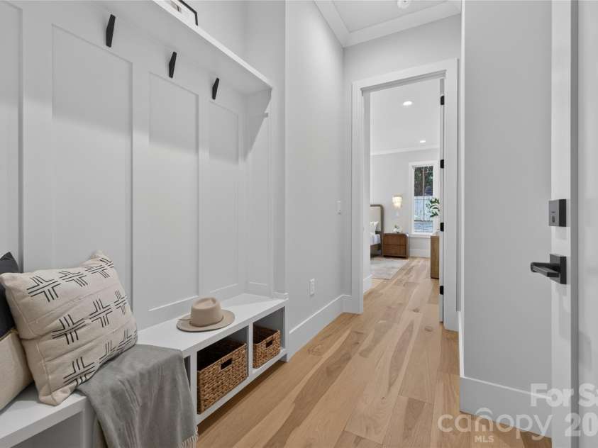 3119 Shenandoah Avenue, Charlotte, NC 28205.  MLS# CAR4394625, YatesRealty ID 34254. Drop Zone from garage