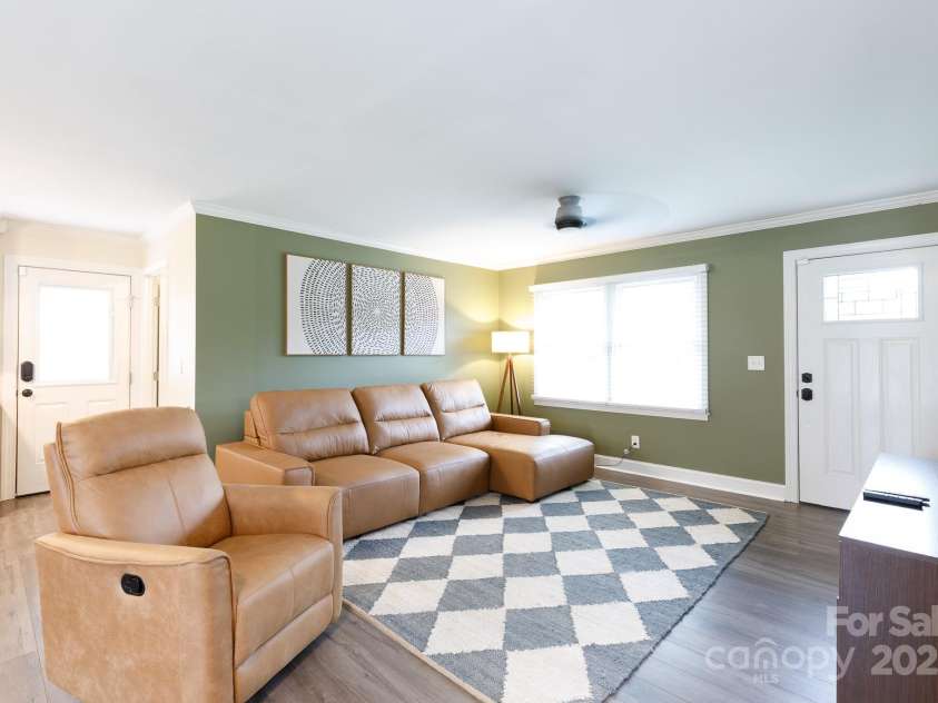 1811 Eastview Road, Rock Hill, SC 29732.  MLS# CAR4288455, YatesRealty ID 34256. 